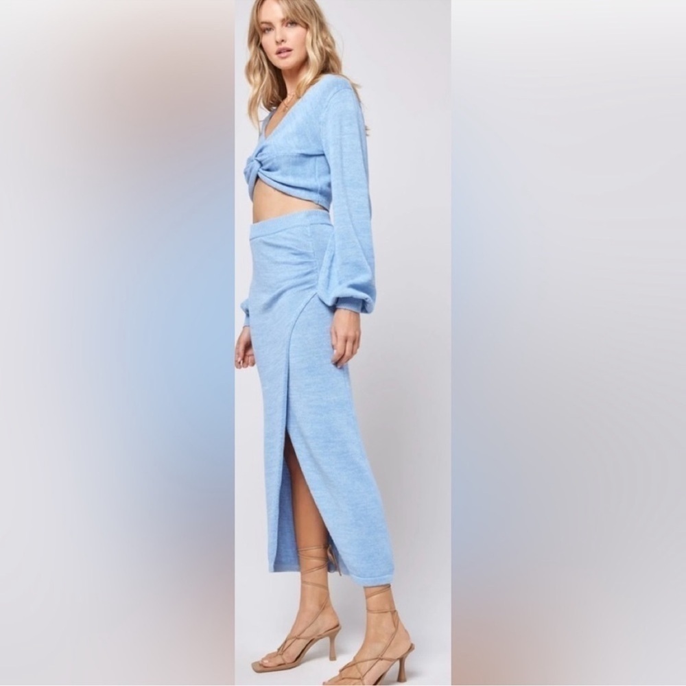 NWT L Space Siren Sweater Size XL Aura Blue - Picture 2 of 3